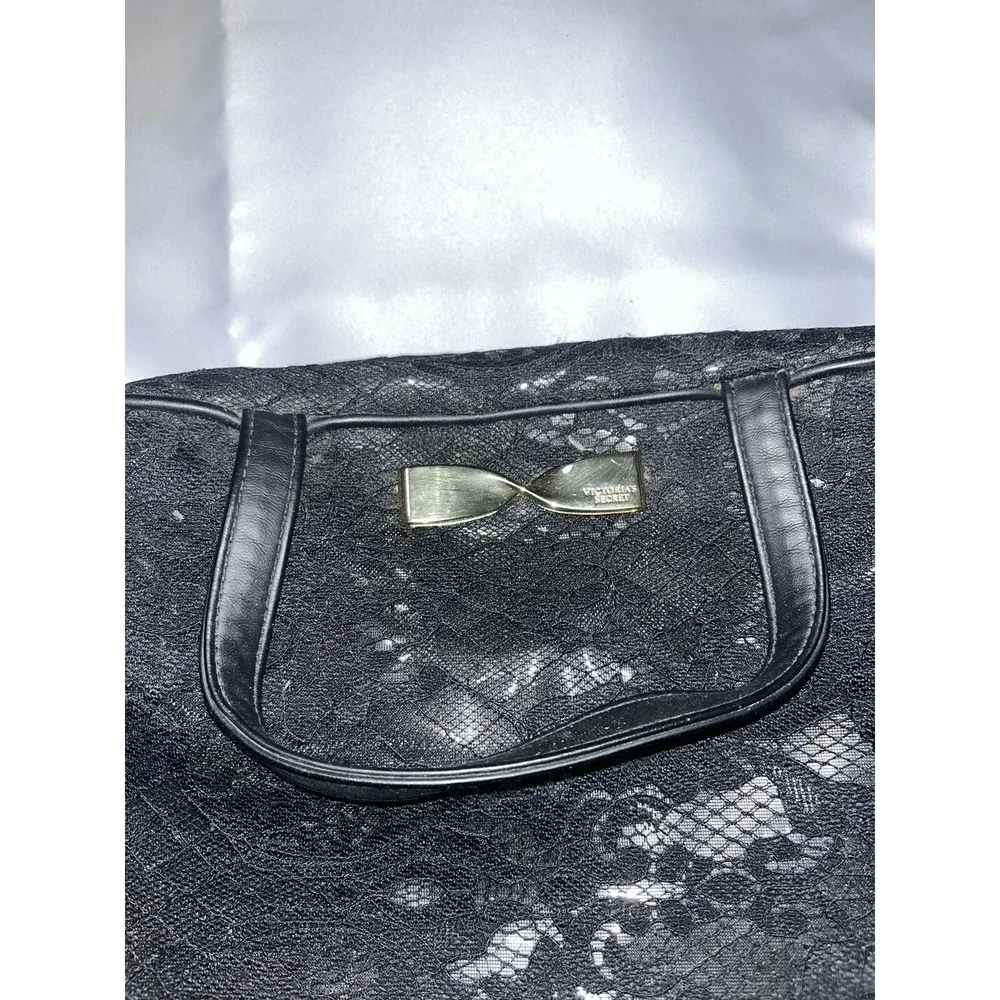 VICTORIAS‎ SECRET LACE HANGING FOLDABLE TRAVEL JETSETTER COSMETIC BAG CASE